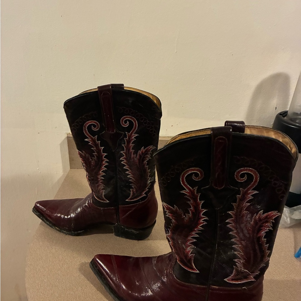Women's Burgundy Western Ankle Boots